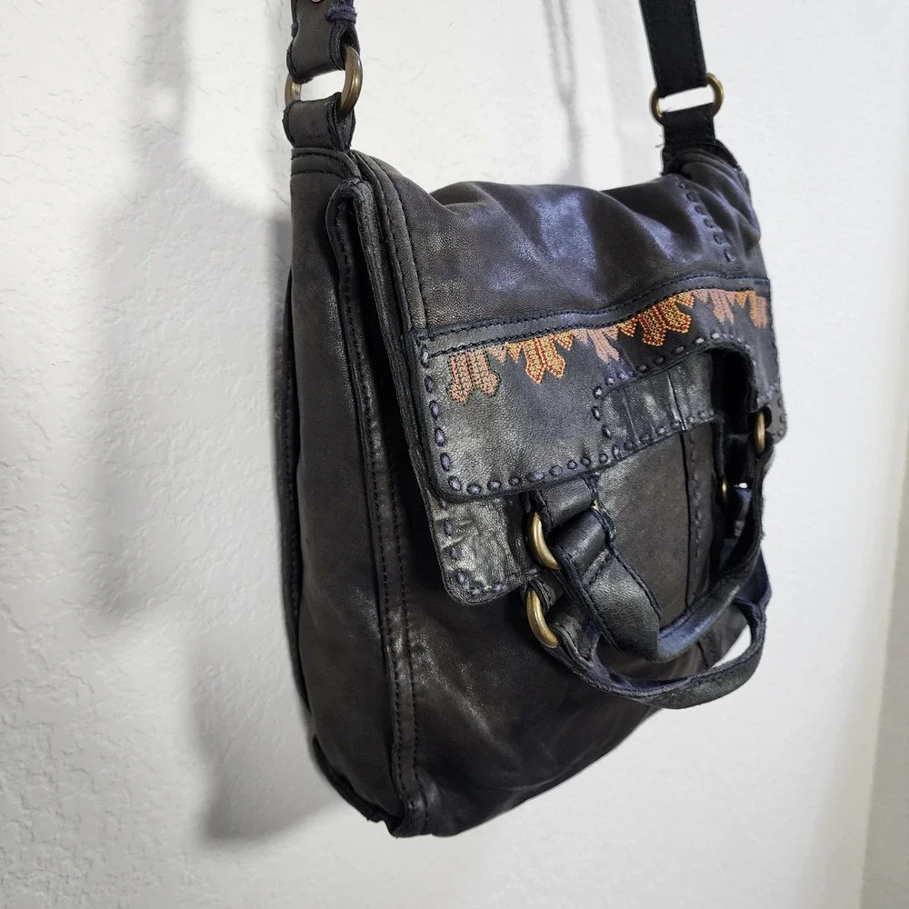 Lucky Brand Womens Boho Aztec Abbey Road Leather Shoulder Bag Purse Satchel